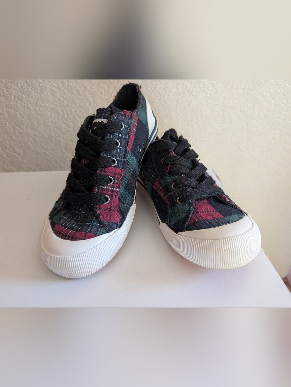 Rocket Dog Jazzin' Plaid Sneakers
